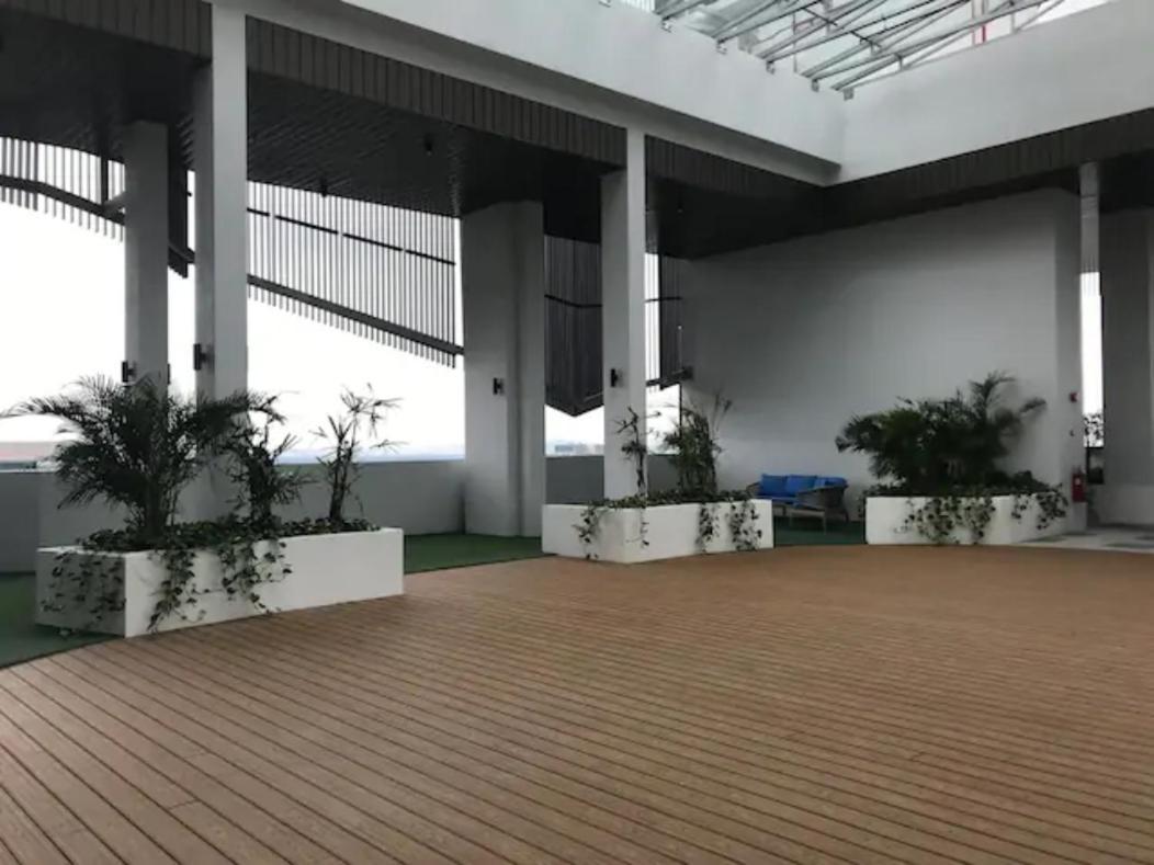 Almas Puteri Harbour Nusajaya Suite Room Exclusive Room 5 Min To Legoaland By Homespace Exterior foto